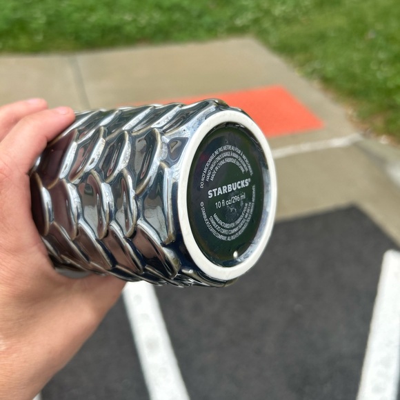 Starbucks Tumbler. 10 fl oz. - Picture 7 of 9